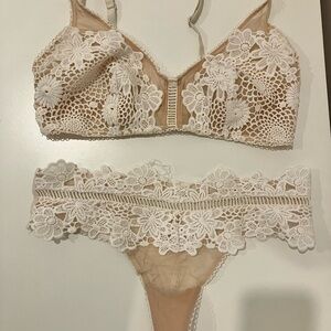 Victoria's Secret Floral Lace Bra and Panty Set - Cream